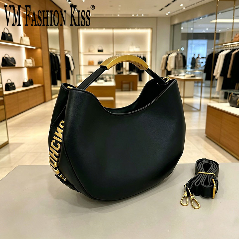 حقيبة نسائية نصف دائرية ذهبية  - مراجعة Tote Bag Beach وسعره
