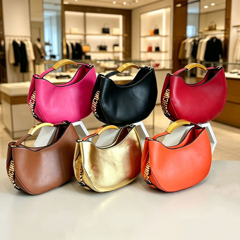 حقيبة نسائية نصف دائرية ذهبية  - مراجعة Tote Bag Beach وسعره