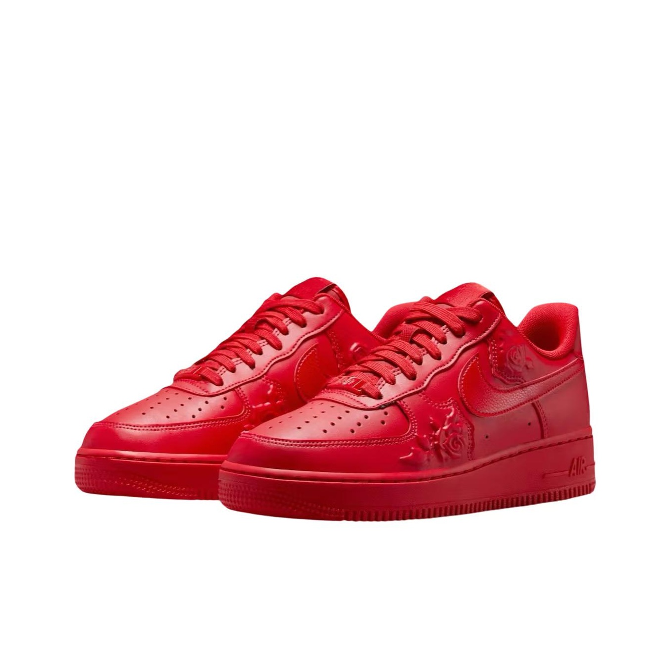 حذاء نايك إير فورس 1 للنساء من - مراجعة Nike Shoes Air Force 1 وسعره